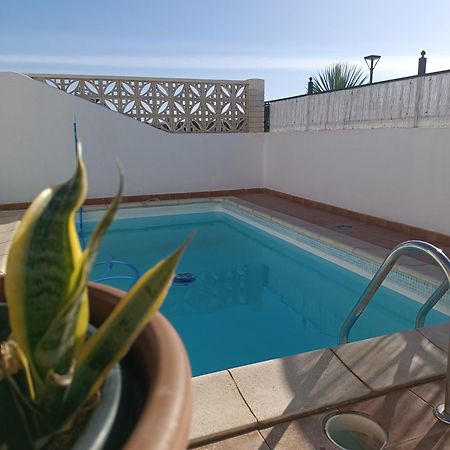 Moana Surf House Hostel Corralejo Buitenkant foto